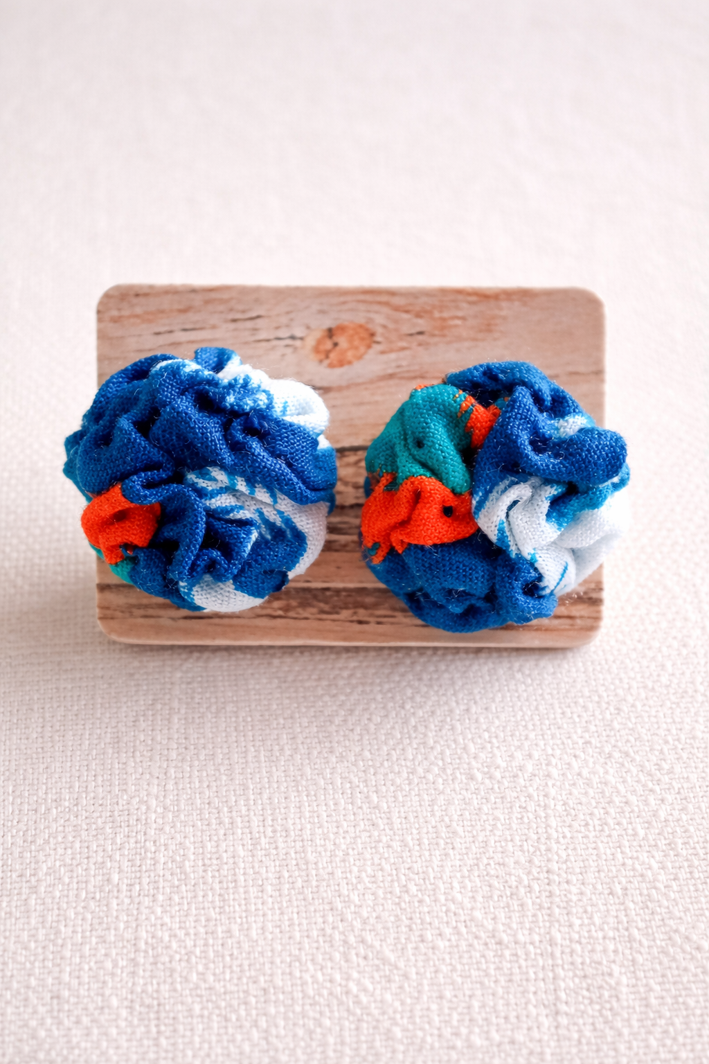 Puces d’oreilles en tissu